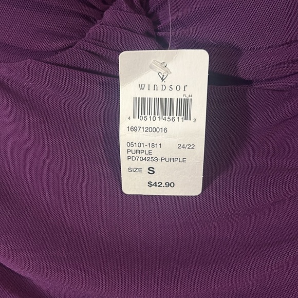 windsor dress brand new never worn - Picture 2 of 3